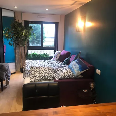 Centre Saint-germain Montparnasse Metro Vavin Rer Port Royal アパート