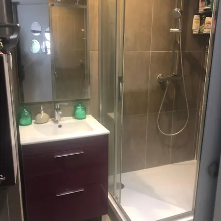 Centre Saint-germain Montparnasse Metro Vavin Rer Port Royal アパート *